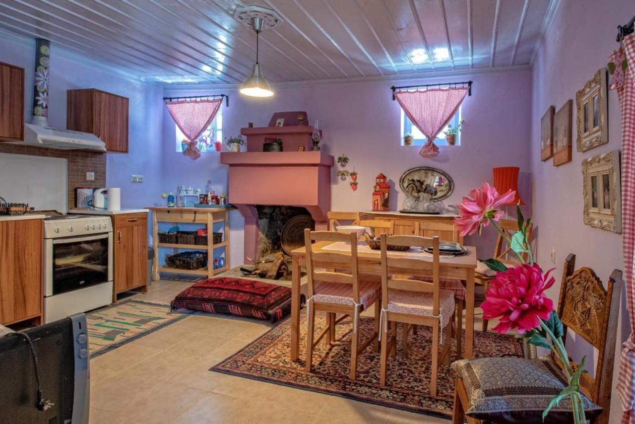 Minodora'S Guesthouse Dikorfo Екстериор снимка
