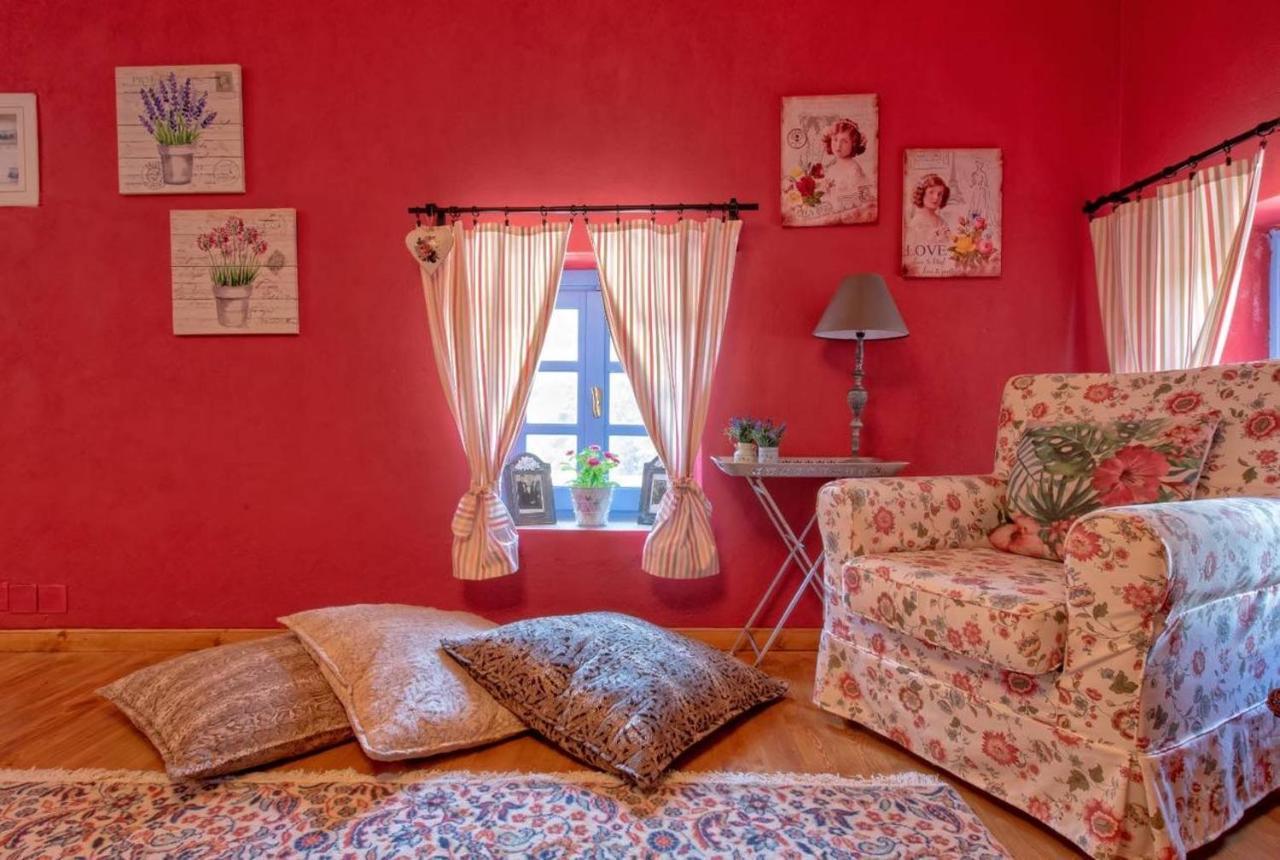 Minodora'S Guesthouse Dikorfo Екстериор снимка
